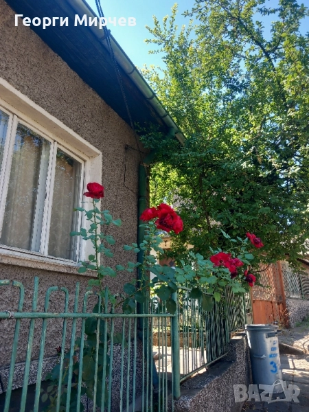 Продавам къща в Перник, кв.Варош -собственик , снимка 1