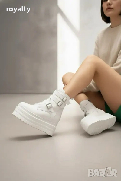 Боти на платформа - бяла кожа, снимка 1