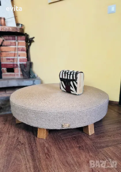 Ръчно изработена табуретка от юта!, снимка 1