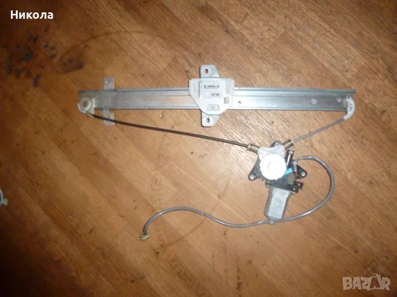 Заден ляв стъклоповдигач Сузуки Витара-4 врати, снимка 1