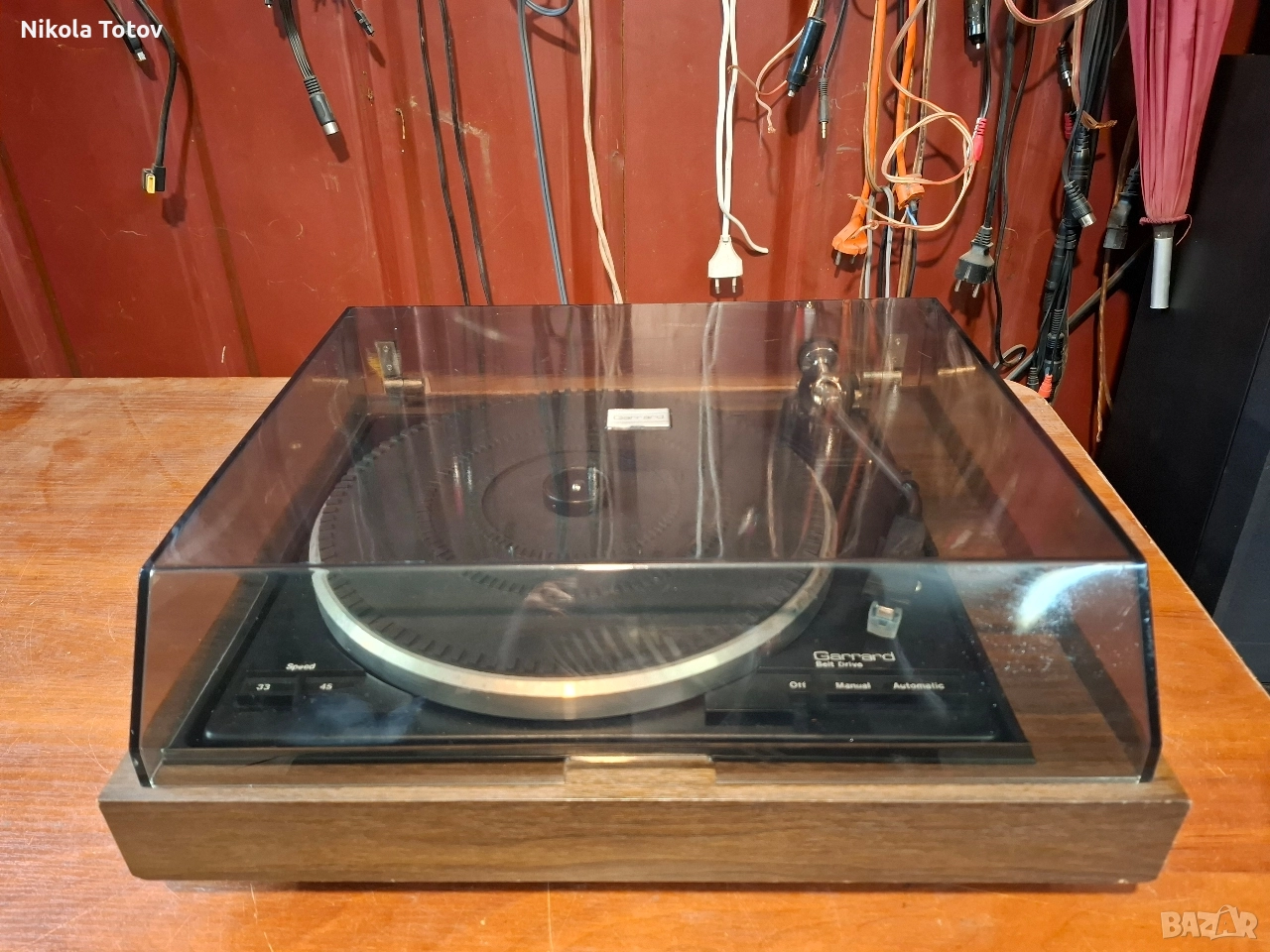 Продава се грамофон Garrard. , снимка 1