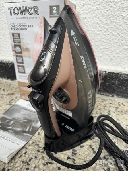 Парна Ютия Tower T22008RGVDE – Мощна Ютия 2400W за Бързо и Лесно Гладене!, снимка 1