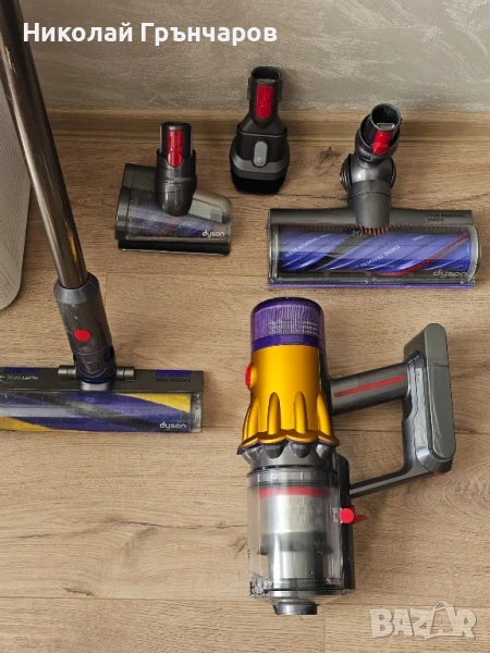  Вертикална прахосмукачка Dyson V12, снимка 1