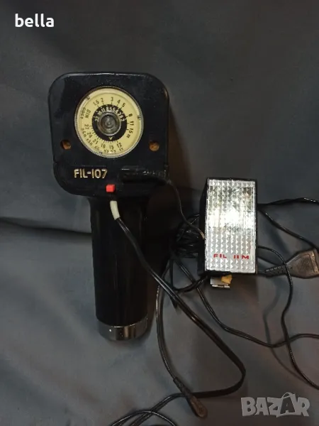 2 Стари соц.светкавици Fil 107 ,Fil llM , снимка 1