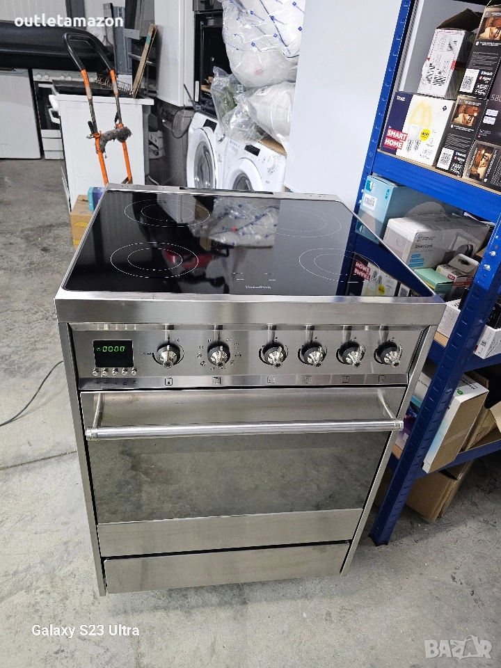 готварска печка с индукционни котлони SMEG , снимка 1