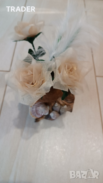 ваза с рози и кокос море сувенир, декорация подарък, снимка 1