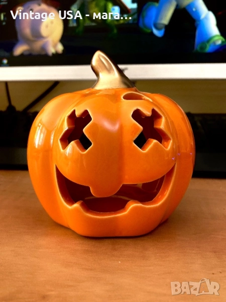 Малък керамичен свещник за Хелоуин / Halloween, снимка 1