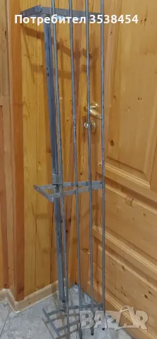 Метална закачалка