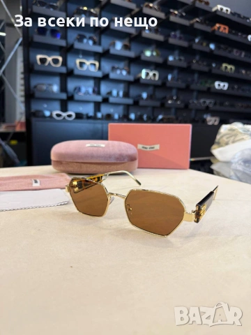 Miu Miu Слънчеви Очила С UV Защита С Подарък🎁Калъф - Различни Цветове Код SK1204, снимка 2 - Слънчеви и диоптрични очила - 54021910