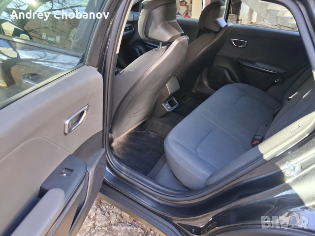 Киа К4 LX 2.0 I DOHC, снимка 14 - Автомобили и джипове - 52823838