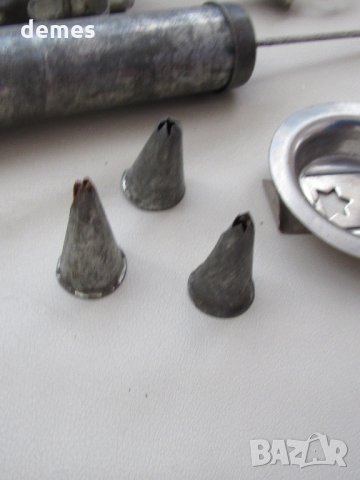 Сладкарски шприц от времето на соца-50-те год. ЙЙ век, снимка 4 - Други ценни предмети - 31205232