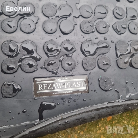 гумени стелки VW Touran 2006г, снимка 5 - Аксесоари и консумативи - 52682615