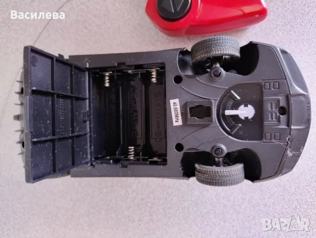 Детска радиоуправляема количка Rastar копие на суперавтомобила Ferrari 488 GTB. , снимка 3 - Коли, камиони, мотори, писти - 56163279