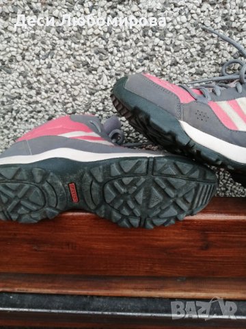 Adidas Traxion 37, снимка 3 - Дамски боти - 42173445