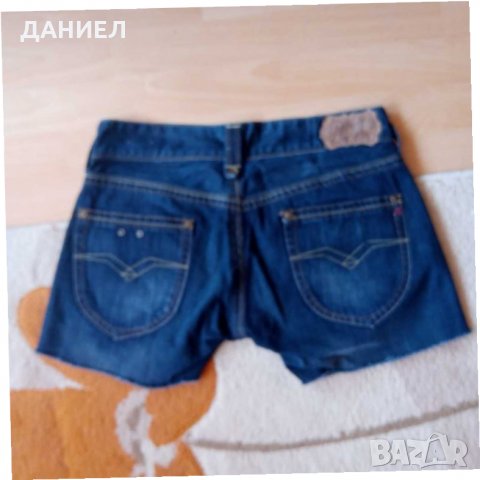 Оригинални Дамски къси дънки REPLAY W 29 L 34 , снимка 2 - Къси панталони и бермуди - 29647745