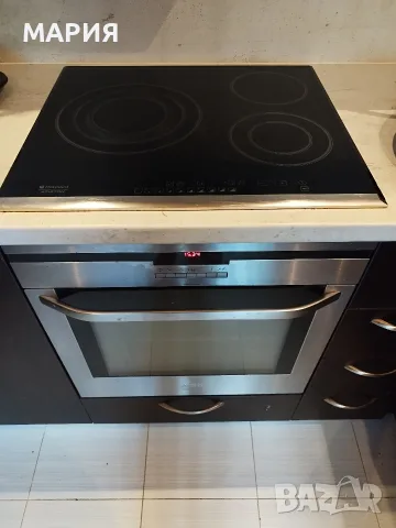 Фурна за вграждане AEG и плот Hotpoint Ariston