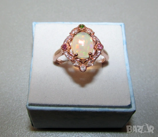 925 сребърен пръстен с розово злато и много красив цветен етиопски опал