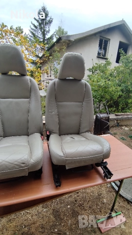 VOLVO XC90 Седалки предни и 2 задни светла кожа , снимка 4 - Части - 51887560