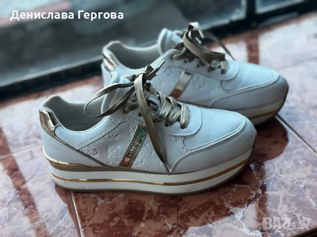 Сникърси guess бели