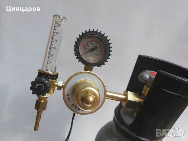 Редуцир вентил,регулатор с часовник и ротаметър за Аргон/въглерод с подгряване 220V