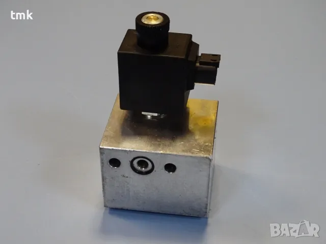 Хидравличен вентил Rexroth OF J12706SK0103 F55 oil control valve 24VDC