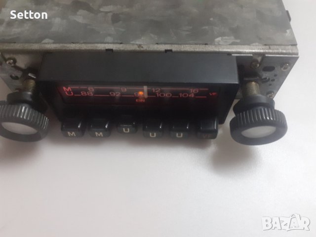 Grundig FTZ 21 / 501S ретро автомобилно радио, снимка 2 - Радиокасетофони, транзистори - 38839790