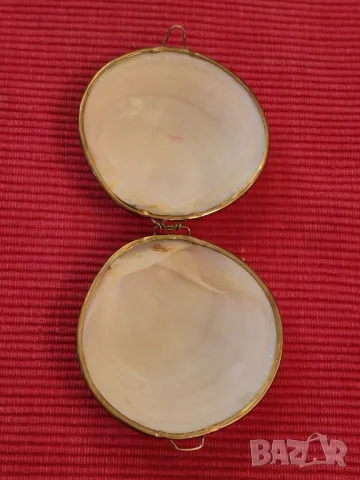 Кутийка за бижута, портмоне от мидени черупки. , снимка 3 - Антикварни и старинни предмети - 49750122