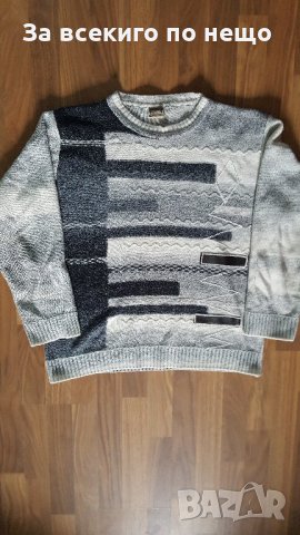 вълнен пуловер