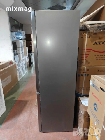 Whirlpool W5 821E OX 2 хладилник 339л 6th Sense — НОВ, козметичен дефект, снимка 3 - Хладилници - 54146821