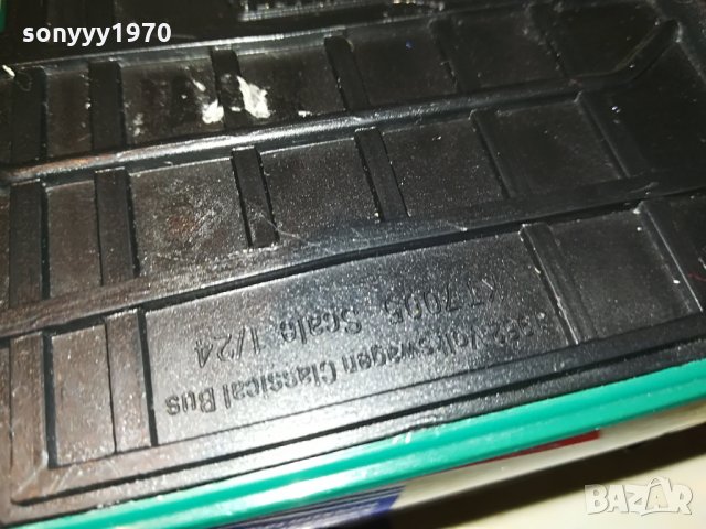 KINSMART 1/24-РЕТРО ВАГЕН-БУС-18Х8Х7СМ, снимка 18 - Колекции - 29235269