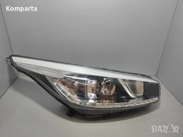 Оригинален десен фар за KIA 92102A2220, 92102-A2220