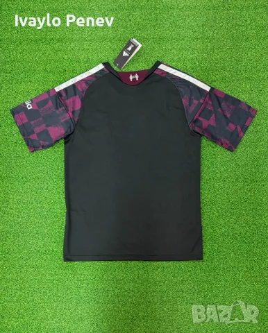 Ливърпул / Liverpool Nike официални тениски 2026/2027, снимка 5 - Спортни дрехи, екипи - 46463386