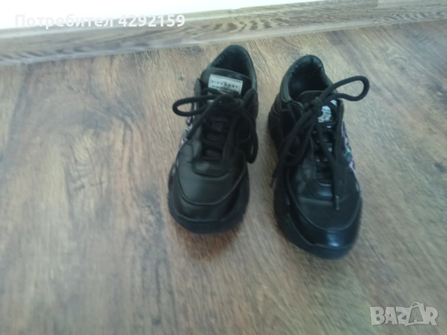 Дамски маратонки ,Richmond, снимка 2 - Маратонки - 51569868