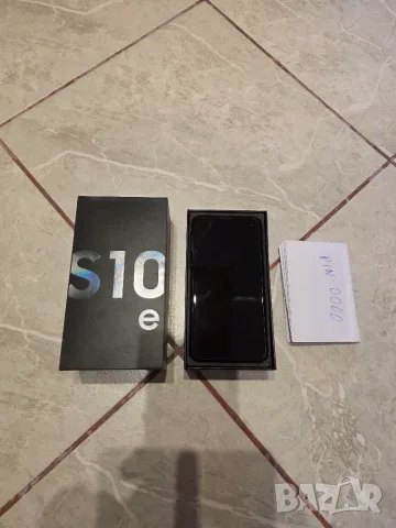 Samsung S10e с кутия
