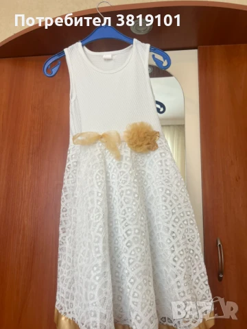 Детски рокли бели
