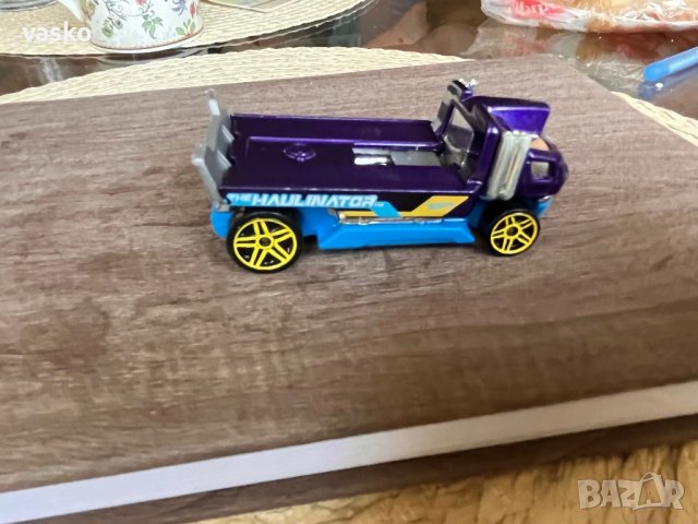 Hotwheels-Интересен, снимка 5 - Колекции - 42478902