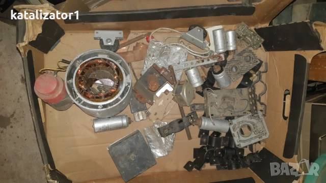 Стари модели уреди,радиа и др, снимка 14 - Антикварни и старинни предмети - 53274475