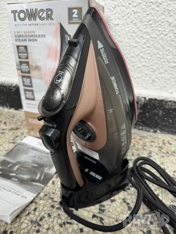 Парна Ютия Tower T22008RGVDE – Мощна Ютия 2400W за Бързо и Лесно Гладене!