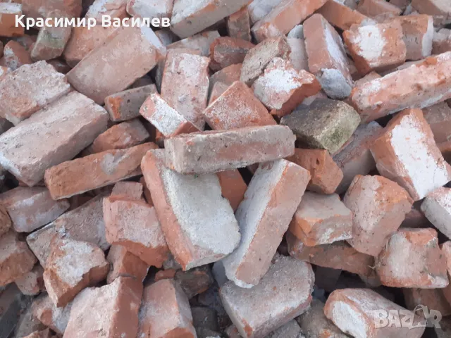 ПРОДАВАМ ТУХЛИ ЕДИНИЧКИ използвани запазени , снимка 1