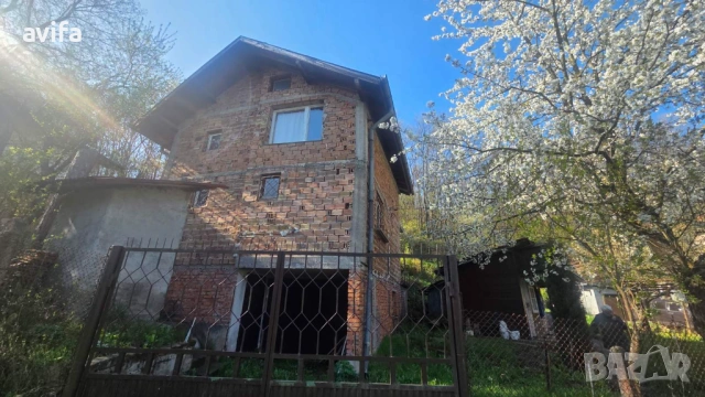Къща срещу Сентръл парк Нови Хан, снимка 9 - Къщи - 54308438