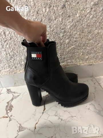 Tommy Hilfiger боти от естествена кожа, снимка 3 - Дамски боти - 52340981