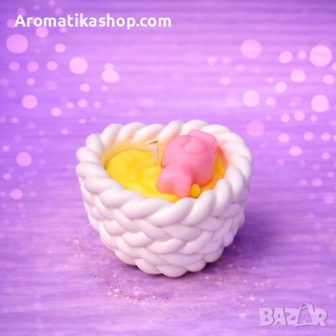 Sweet Nest – бутикова соева свещ с аромат малина и боровинка