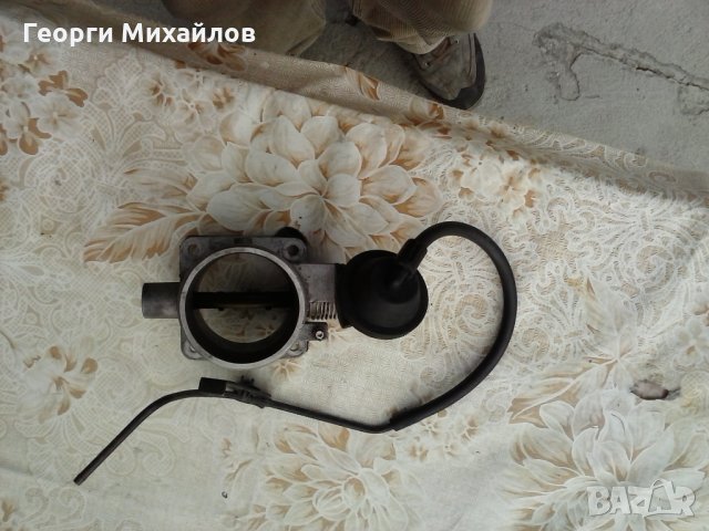 Дроселова клапа с вакуум помпа за Киа Соренто 2.5 CRD -  140 к.с., снимка 1 - Автомобили и джипове - 34933147