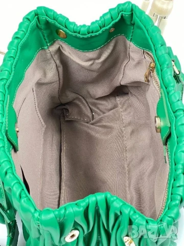 чанти Miu Miu , снимка 5 - Чанти - 51411029