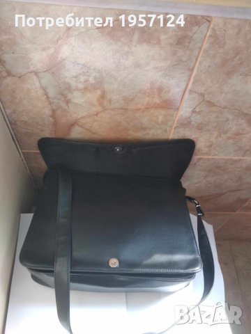 Черна дамска чанта, снимка 3 - Чанти - 42544978