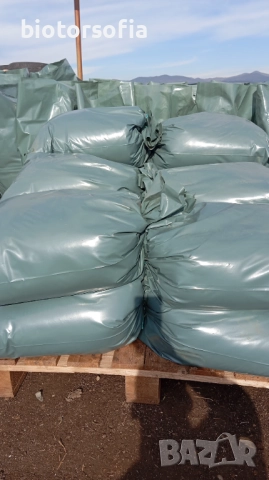 Биотор от Калифорнийски червеи, 50 литра - готов за употреба (3мм сито), снимка 4 - Тор и почвени смеси - 52111776