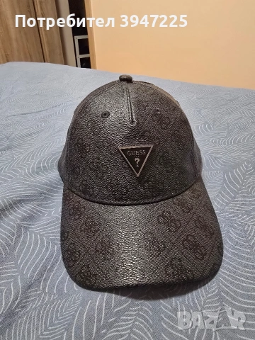 Шапка Guess - оригинална