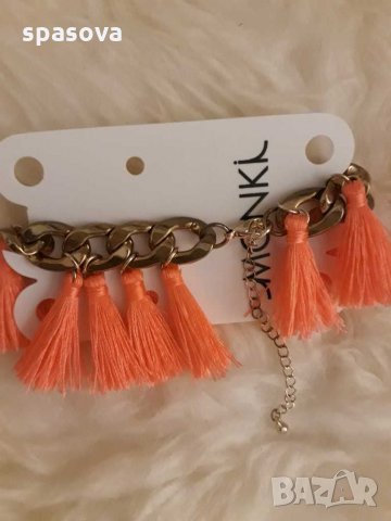 asos Дамска гривна Monki Billie Chain and Tassel Bracelet18 до 25 см, снимка 3 - Гривни - 31205127