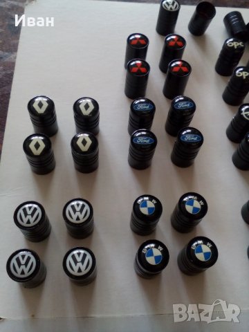 Качественни черни капачки за вентили винтили с емблеми на марка кола автомобил мотор камион джип мик, снимка 14 - Аксесоари и консумативи - 29811432