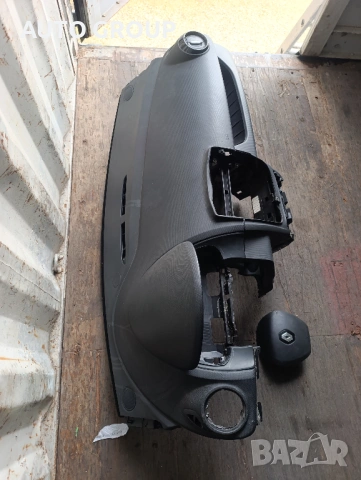 Арматурно табло с аербег  Рено Клио 4 / Clio 4, снимка 2 - Части - 53290222